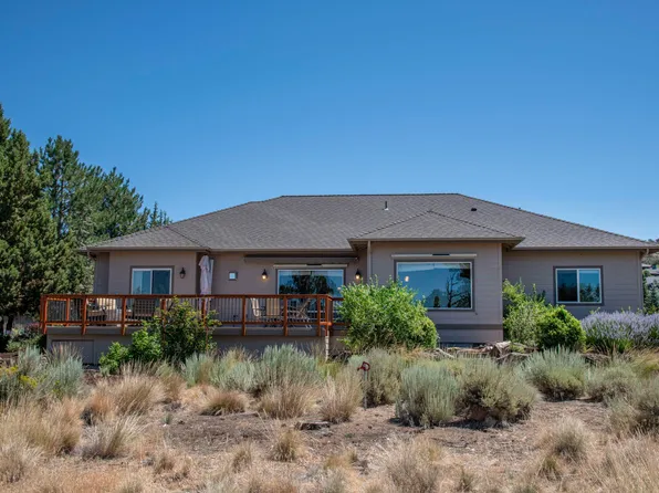 1061 Trail Creek Dr, Redmond, OR 97756