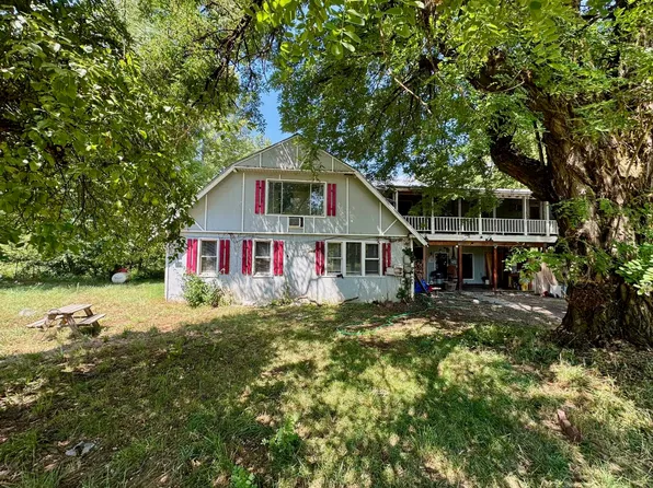 1 Indian Creek Rd, Happy Camp, CA 96039