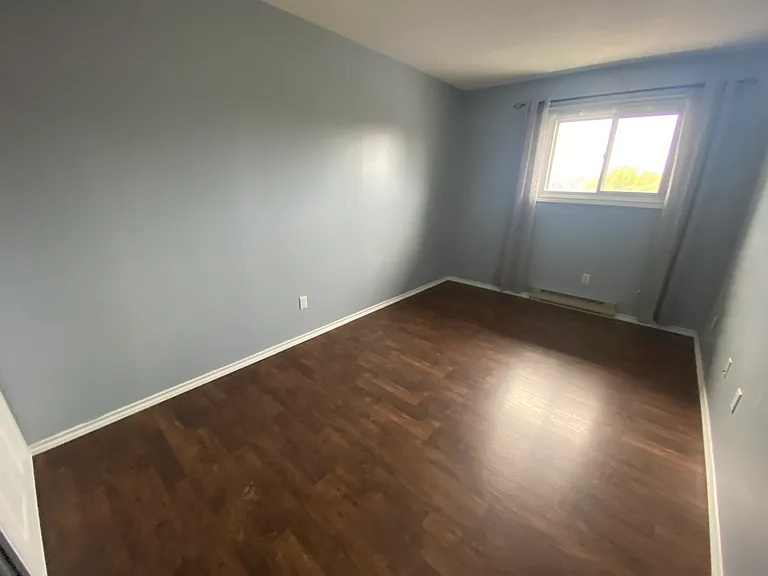 580 Armstrong Rd #407 — Photo 8