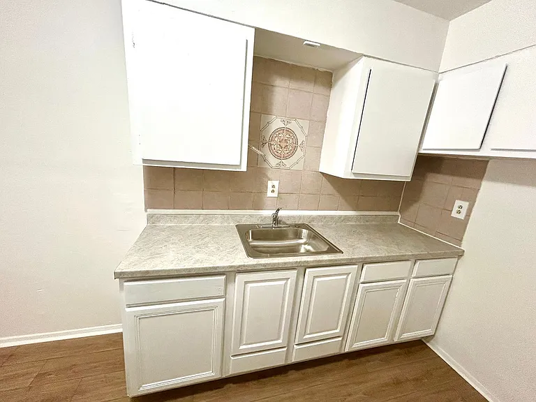 520 Prado St — Photo 29