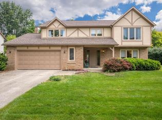 5520 Classics Ct, Dublin, OH 43017