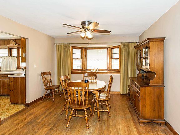 4th image of 119 N Oak Knolls Ave