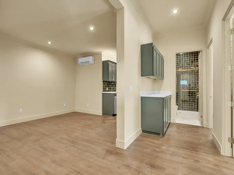 207 3rd St #240 — Photo 7