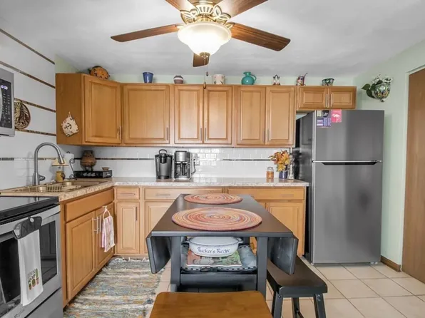 51 S 86th St APT 4B, Niagara Falls, NY 14304