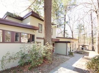 62 Beaver Pond Rd, Lincoln, MA 01773