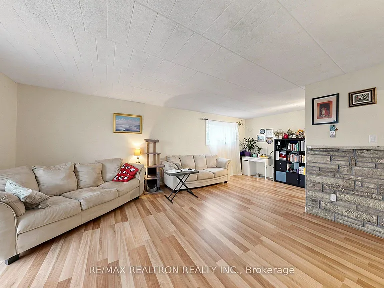 75 Hazelglen Dr #208 — Photo 12