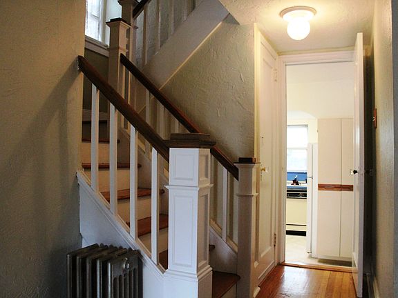 5th image of 14 Clayton Ave