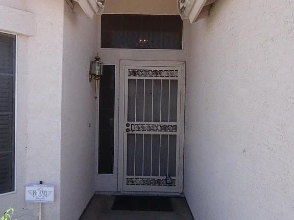 2nd image of 2227 E Ross Ave