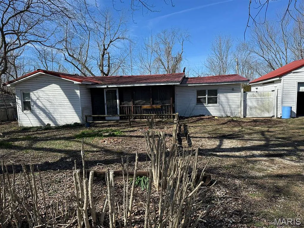 1417 Cedar St photo 1
