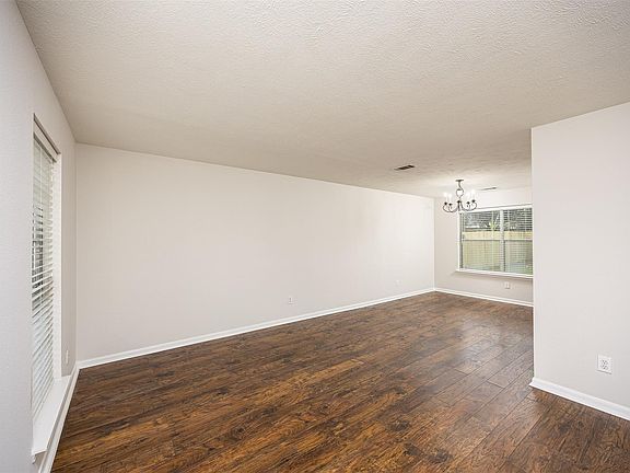 3rd image of 3246 Eagle Ridge Way