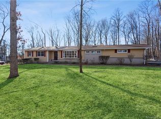 40 Aunt Hack Rd, Danbury, CT 06811