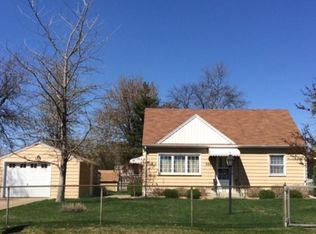 525 Ballantyne Ln NE, Spring Lake Park, MN 55432