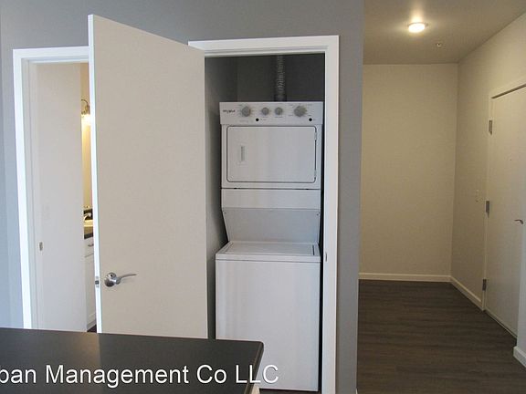 5th image of 322 5th Ave SE #10933603