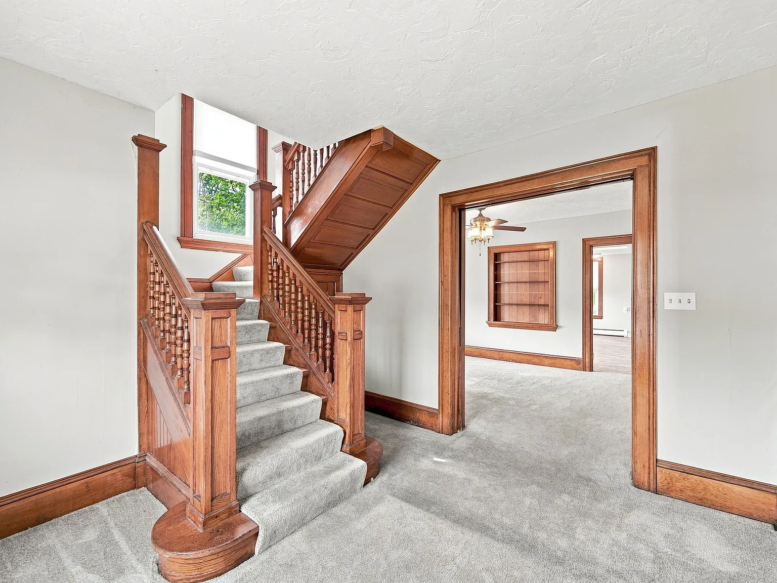 5 bed, 1908 sqft, $2,000 — Photo 3