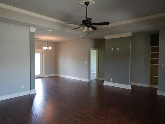 4th image of 1908 Duckhorn Dr