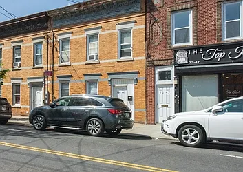 Rented by Benjamin Realty Since 1980