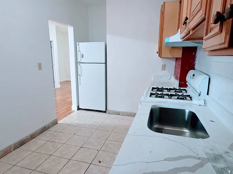 41 Egremont Rd #4 — Photo 4