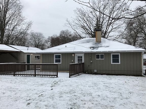 3rd image of 25147 W Lincoln Dr