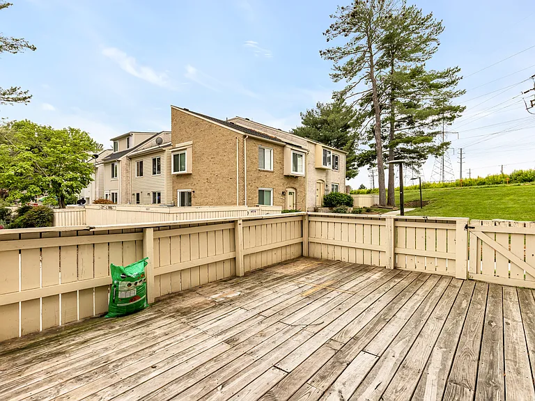 10229 Ridgeline Dr — Photo 5