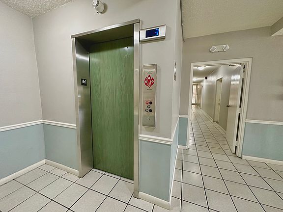 3rd image of 4606 W Gray St Unit 204