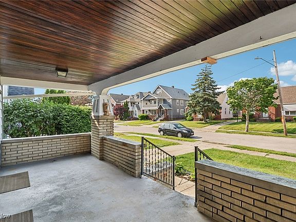 5th image of 17906 Hillgrove Ave
