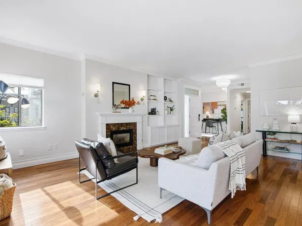 1318 Woodside Rd, Redwood City, CA 94061