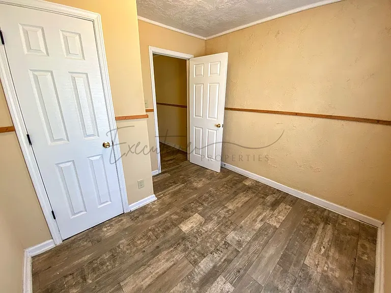2701 Cline St #C — Photo 12