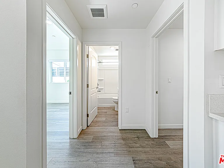 5912 Satsuma Ave — Photo 11