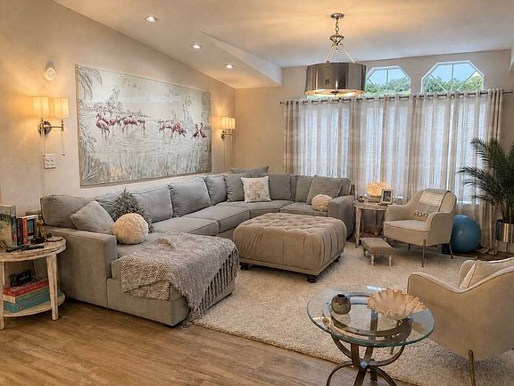 3rd image of 4404 Tierra Verde Pl