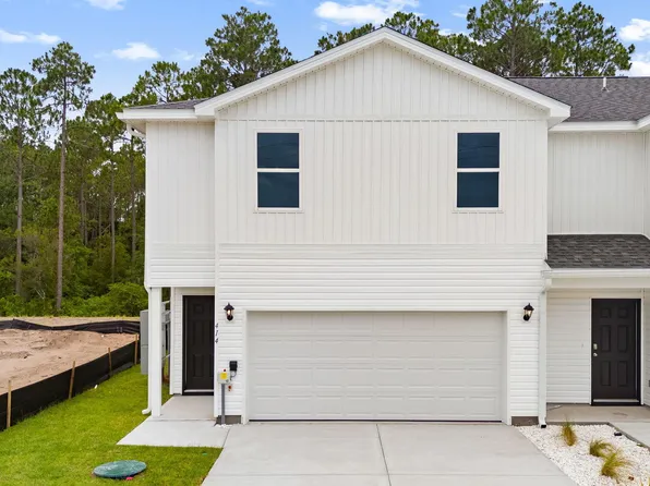 414 Chateau Ln, Port Saint Joe, FL 32456