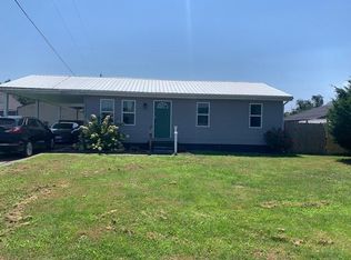 109 Park St, Middleport, OH 45760