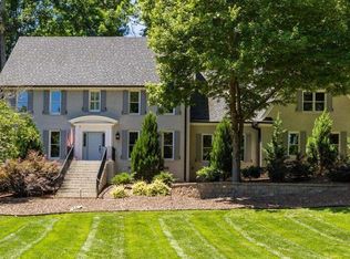 1816 Hunting Ridge Rd, Raleigh, NC 27615