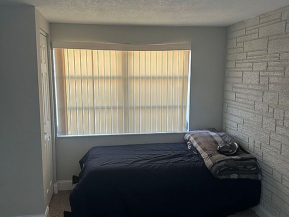 5th image of 3055 Salisbury Dr
