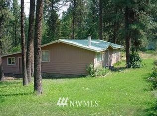 11 Pine Grove St, Republic, WA 99166