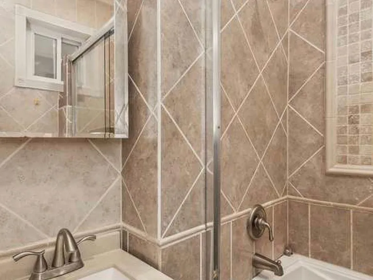 3023 N Kenmore Ave #3 — Photo 9