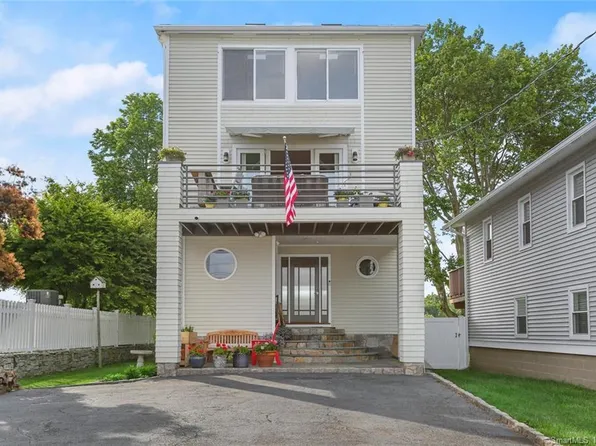 656 Fairfield Beach Road, Fairfield, CT 06824