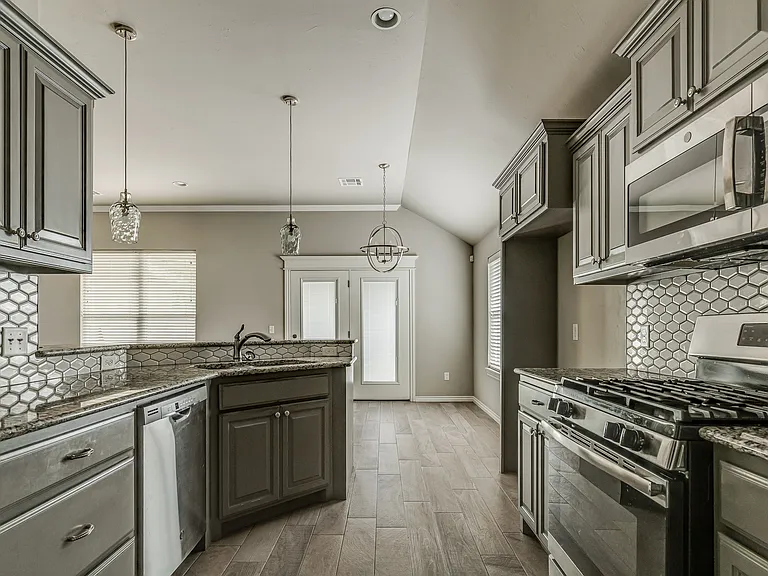 8717 Yassir Blvd — Photo 21