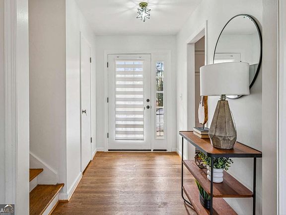 4th image of 3316 Trent Ct