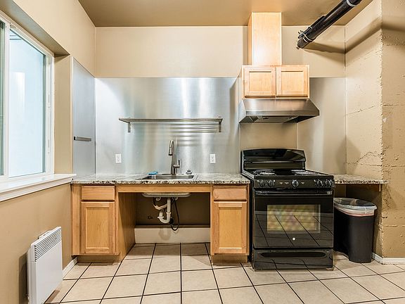 5th image of 151 12th Ave Unit 106