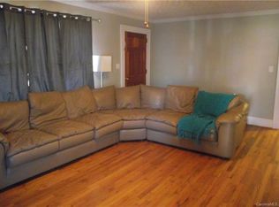 102 3rd Ave SW, Catawba, NC 28609