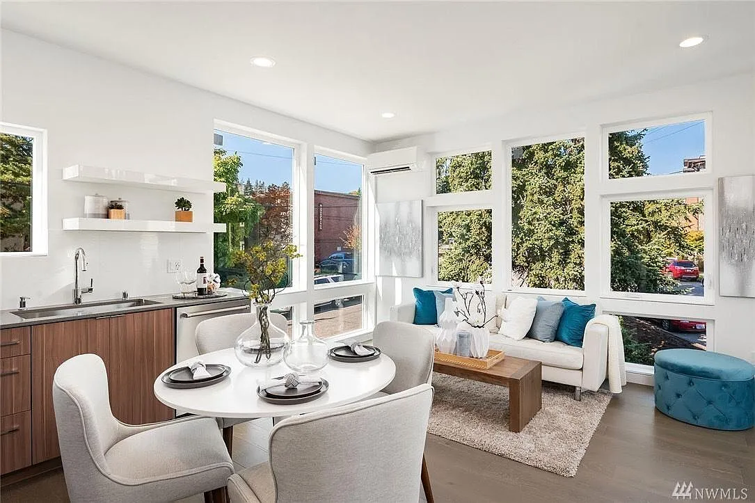 2 bed, 1230 sqft, $3,700 — Photo 2