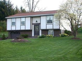 183 Princeton Dr, Aliquippa, PA