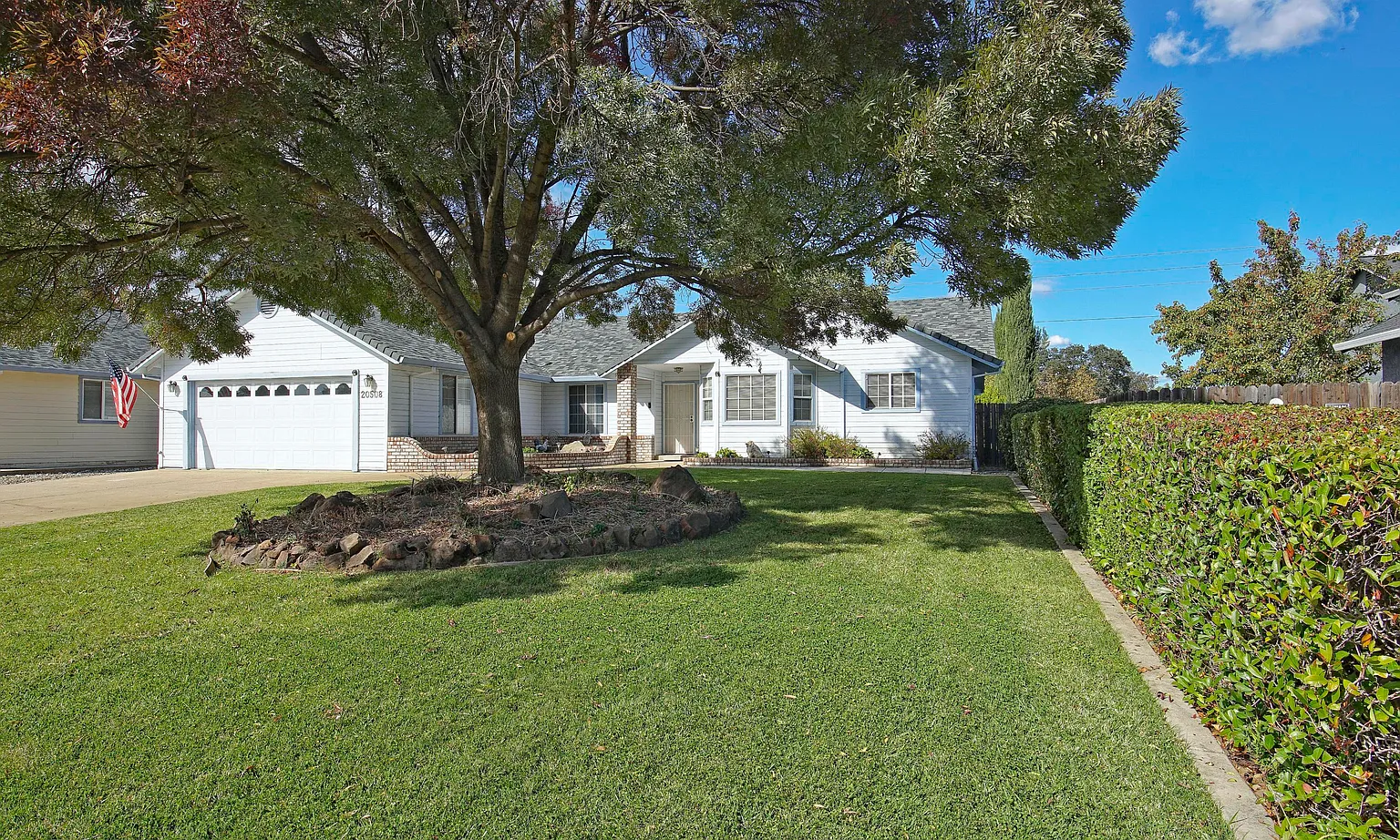 20508 Robinson Glen Dr photo 1