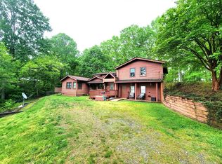 579 Cherry Mountain Ln, Hayesville, NC 28904