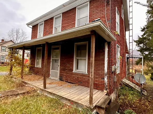 13567 Main St, Fort Loudon, PA 17224