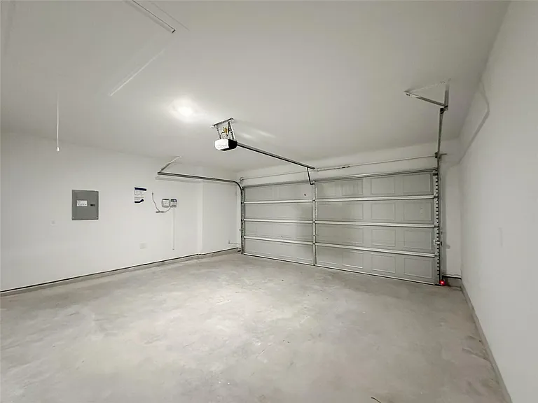 1515 Las Cuevas Dr — Photo 22