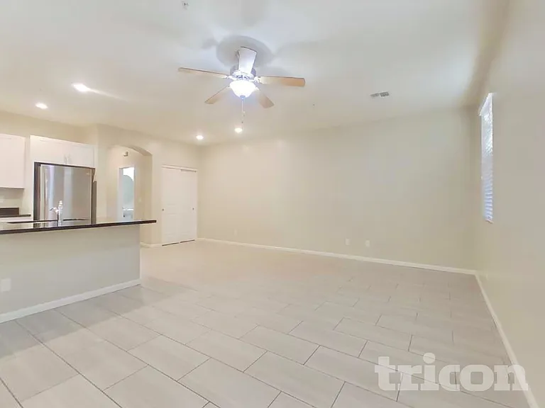 12583 W Gentle Rain Rd — Photo 2
