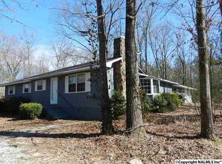 397 Singleton Rd, Hartselle, AL 35640