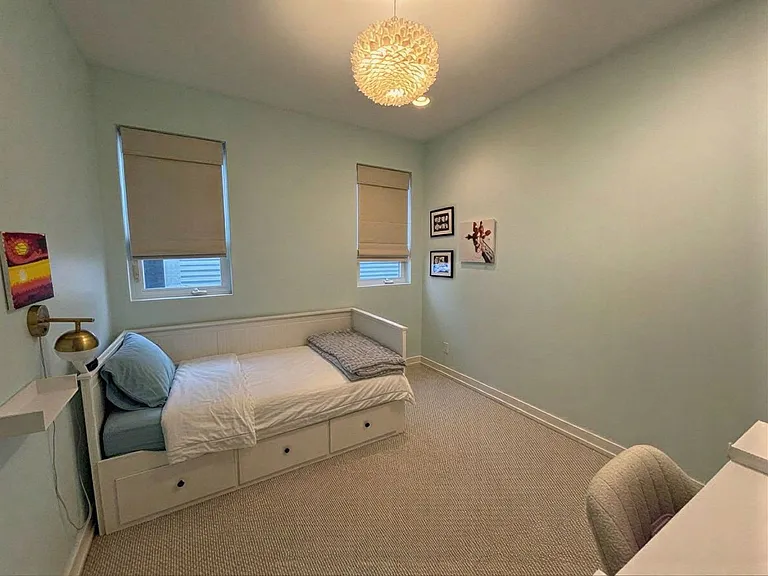 3019 N Christiana Ave — Photo 9