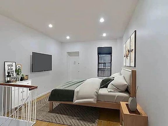 2nd image of 104 Suffolk St APT 3